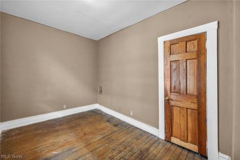 7909 Goodman Avenue Cleveland OH 44105