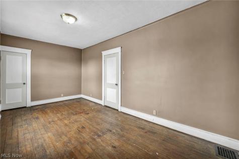 7909 Goodman Avenue Cleveland OH 44105