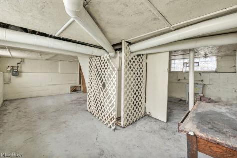 7909 Goodman Avenue Cleveland OH 44105