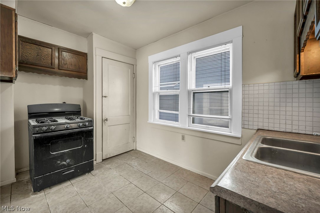7909 Goodman Avenue Cleveland OH 44105