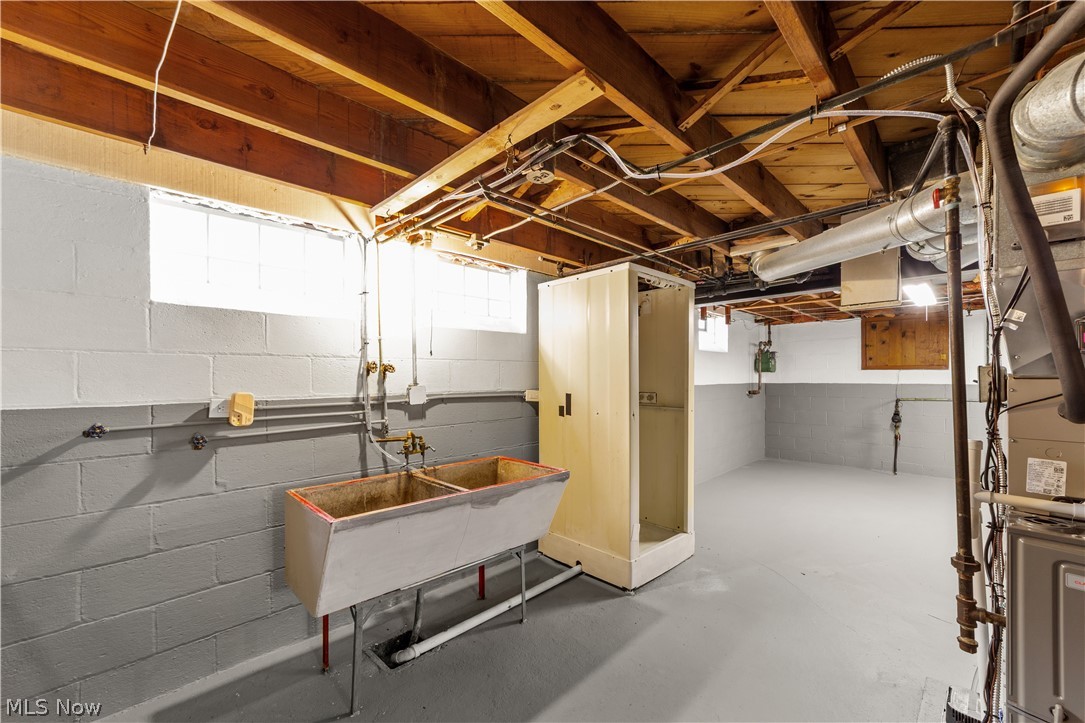 11117 Vernon Avenue Garfield Heights OH 44125