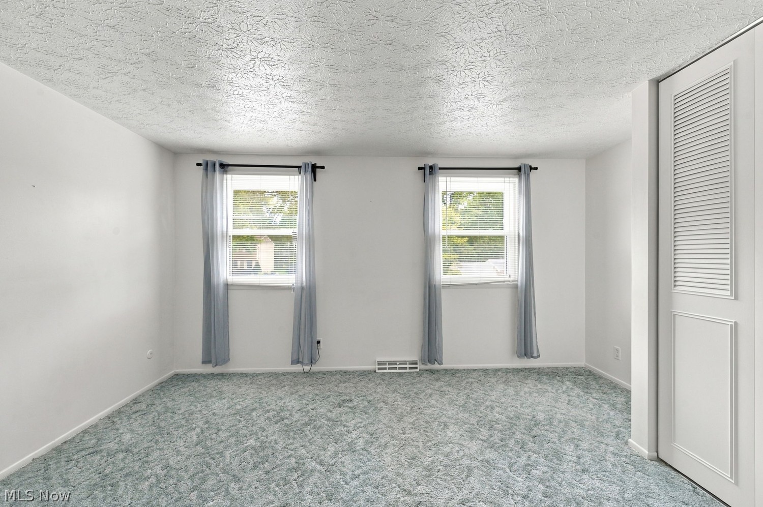 4327 Elmhurst Drive Stow OH 44224