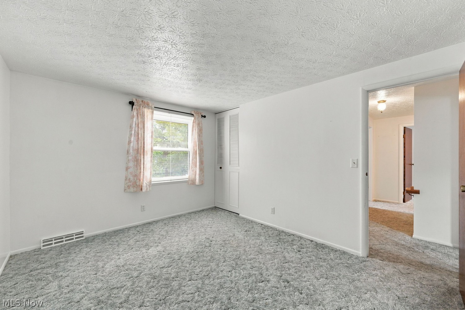 4327 Elmhurst Drive Stow OH 44224