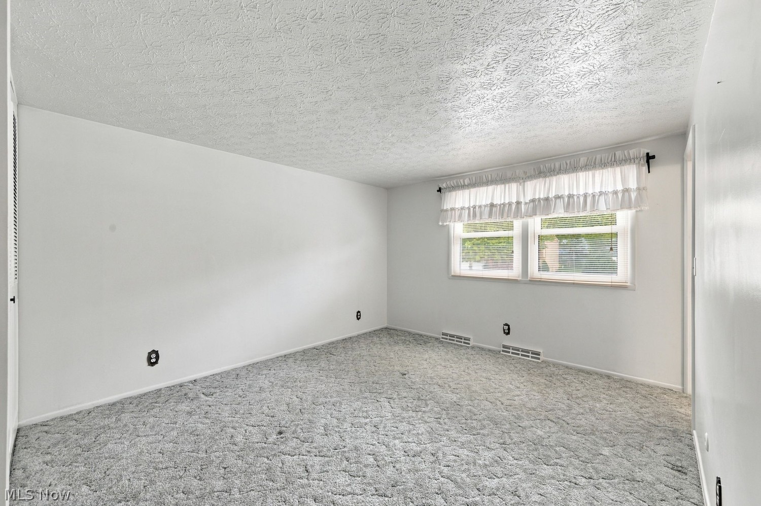 4327 Elmhurst Drive Stow OH 44224