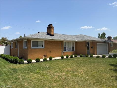 14750 Seneca Trail Middleburg Heights OH 44130