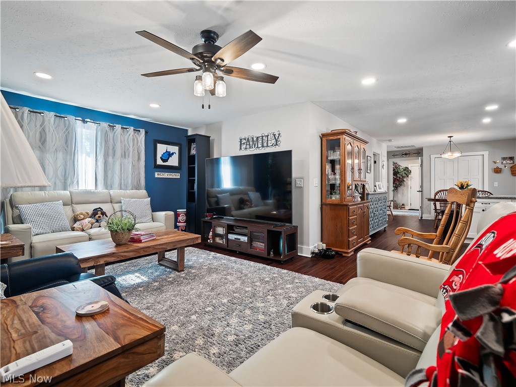 12674 Moss Point Road Strongsville OH 44136