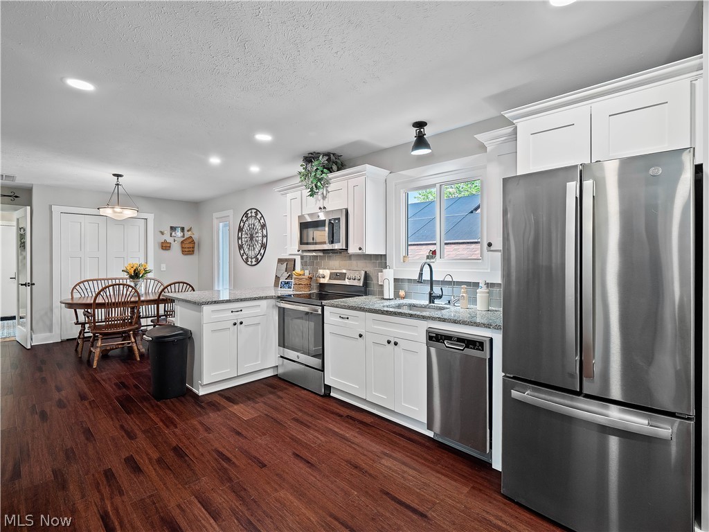 12674 Moss Point Road Strongsville OH 44136