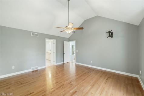 5245 Markwood Court Valley City OH 44280