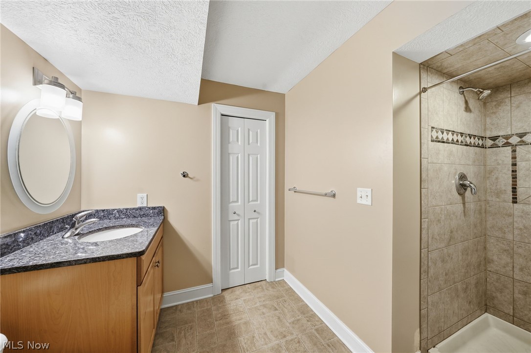 5245 Markwood Court Valley City OH 44280