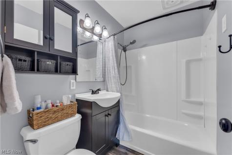 15473 Hummel Road Brook Park OH 44142