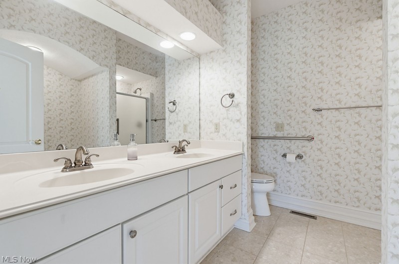 2345 Heron Crest Drive Cuyahoga Falls OH 44223