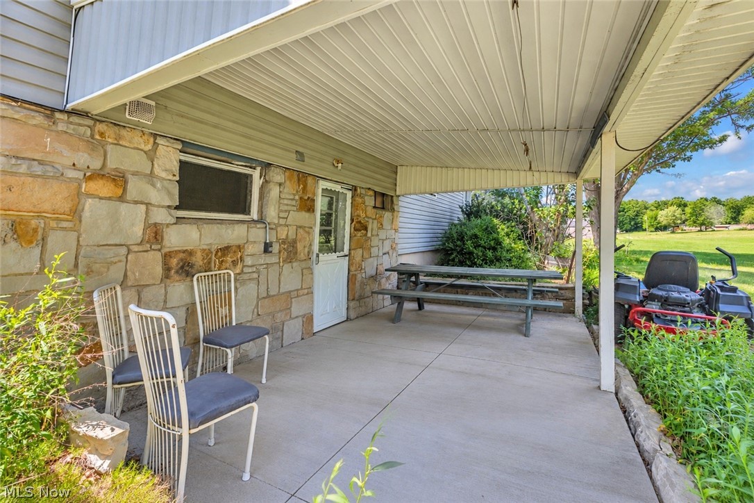 4146 Barclay Messerly Road Southington OH 44470