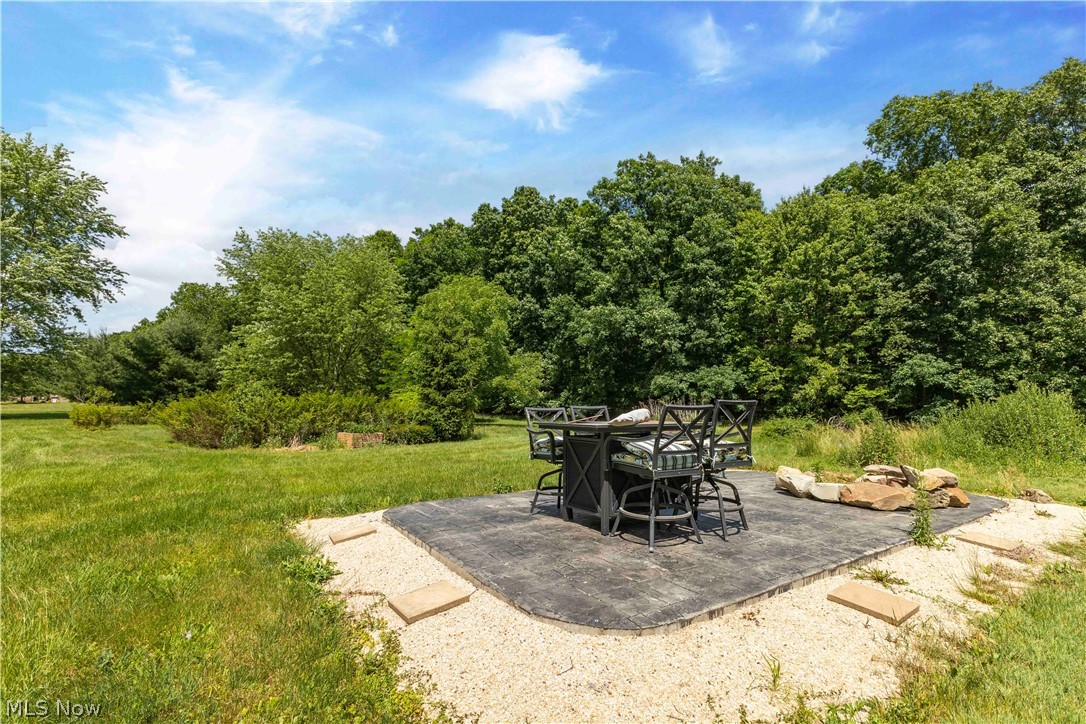 4146 Barclay Messerly Road Southington OH 44470
