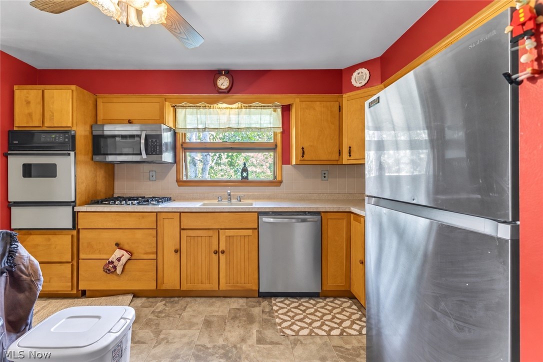 4146 Barclay Messerly Road Southington OH 44470