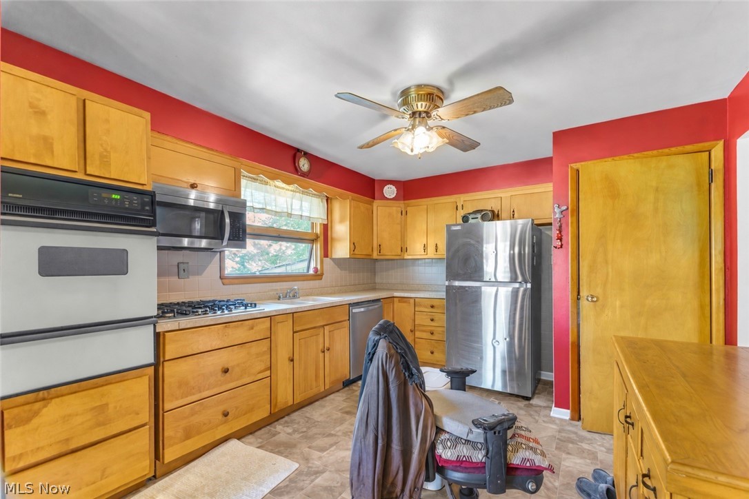 4146 Barclay Messerly Road Southington OH 44470