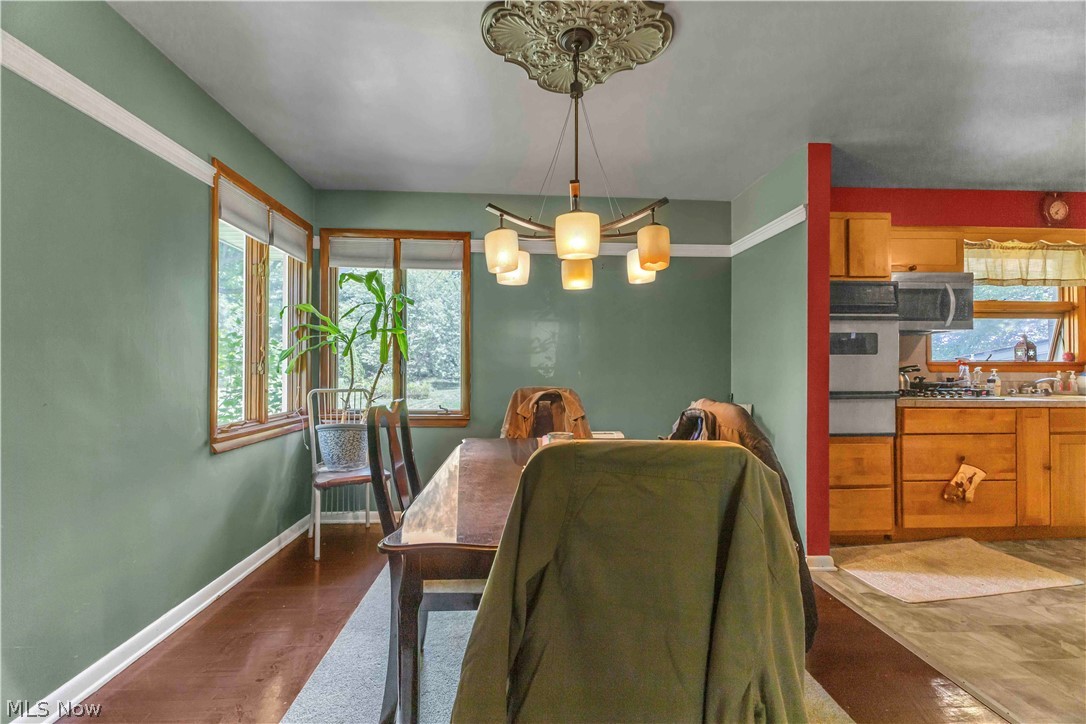 4146 Barclay Messerly Road Southington OH 44470