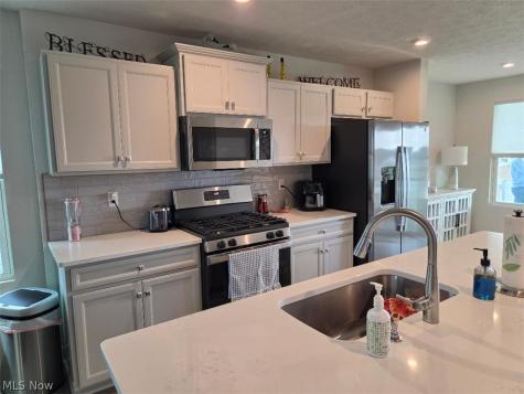 3650 Clubview Drive Norton OH 44203