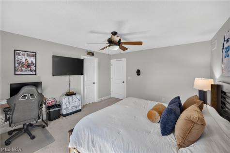 390 Club Drive W Aurora OH 44202