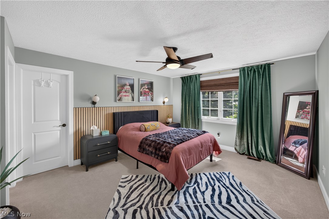390 Club Drive W Aurora OH 44202