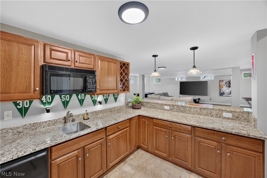 390 Club Drive W Aurora OH 44202