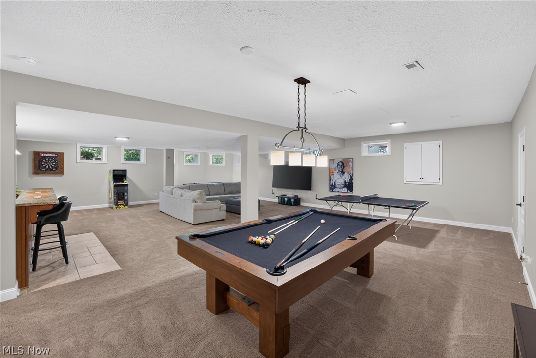 390 Club Drive W Aurora OH 44202