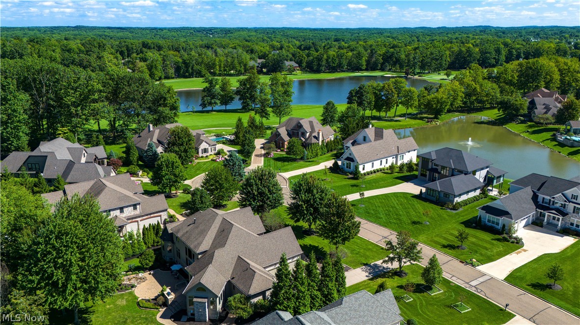 390 Club Drive W Aurora OH 44202