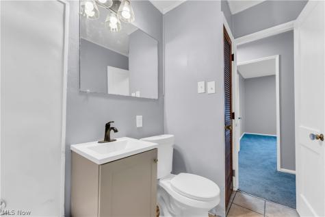 4414 E 142nd Street Cleveland OH 44128