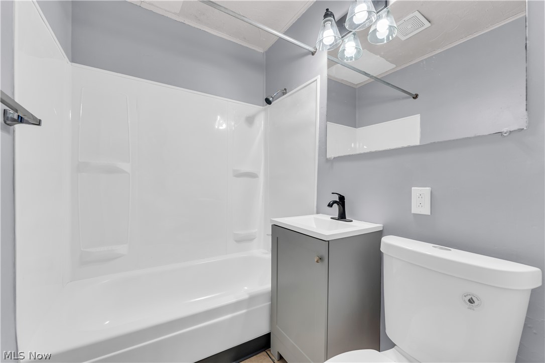 4414 E 142nd Street Cleveland OH 44128