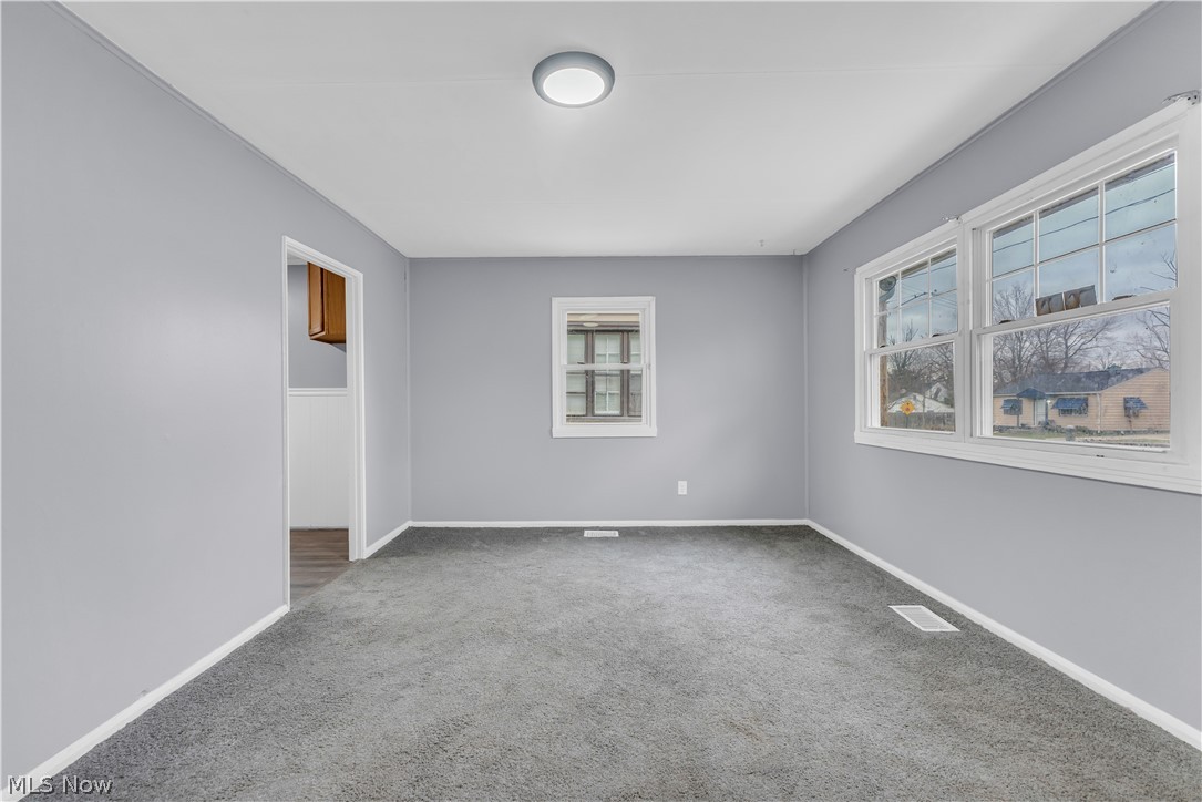 4414 E 142nd Street Cleveland OH 44128