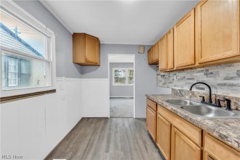 4414 E 142nd Street Cleveland OH 44128