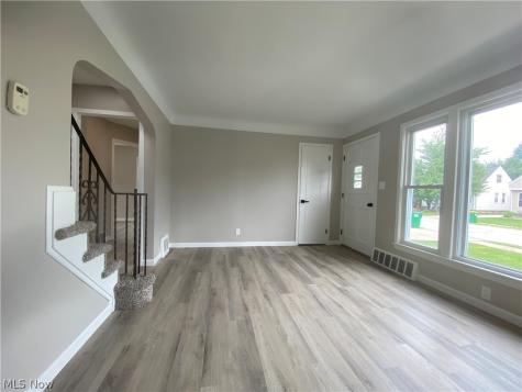 29148 Barjode Road Willowick OH 44095