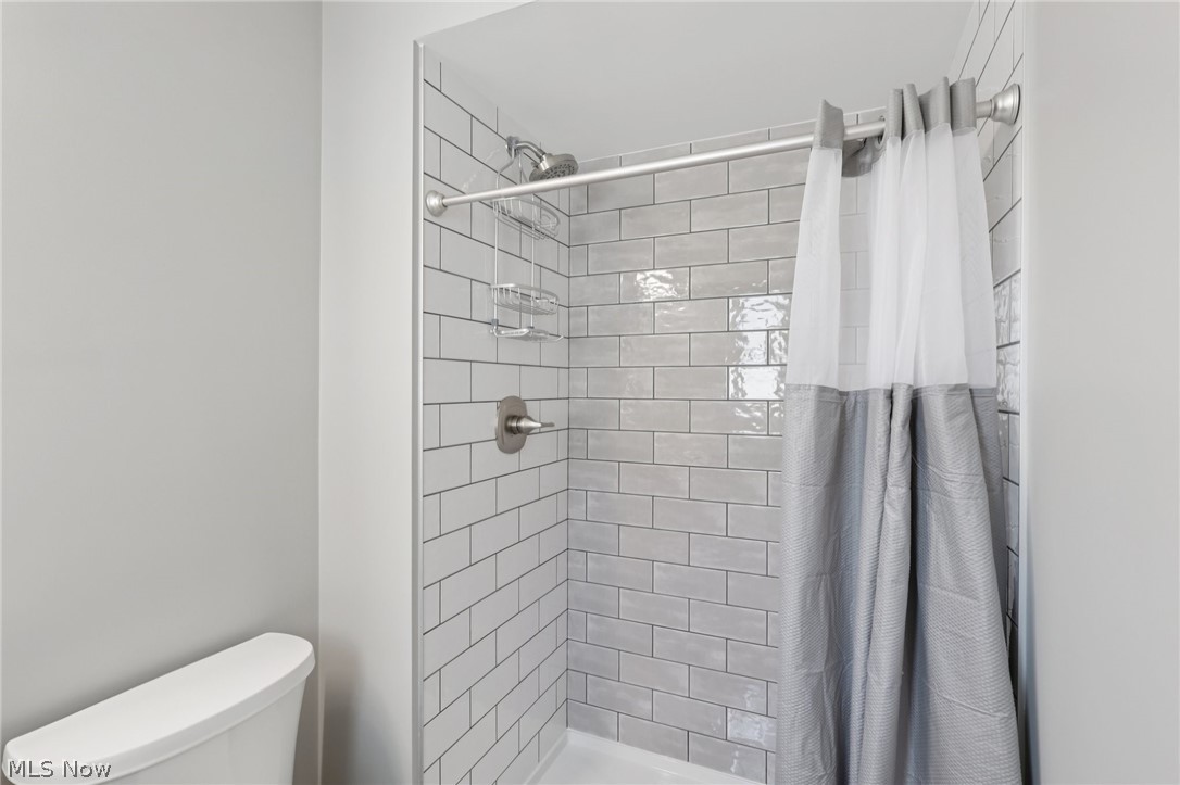 7718 Aldersyde Drive Middleburg Heights OH 44130