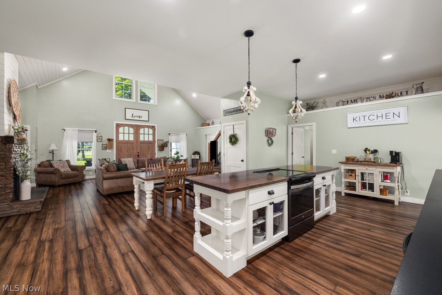 1695 County Road 995 Ashland OH 44805