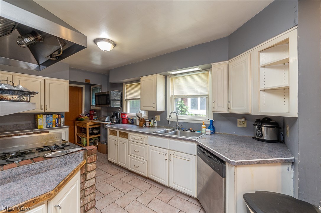 1017 East Boulevard Cleveland OH 44108