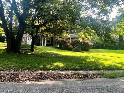 1017 East Boulevard Cleveland OH 44108