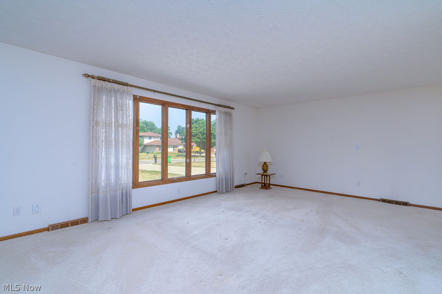1737 Gladwin Drive Mayfield Heights OH 44124
