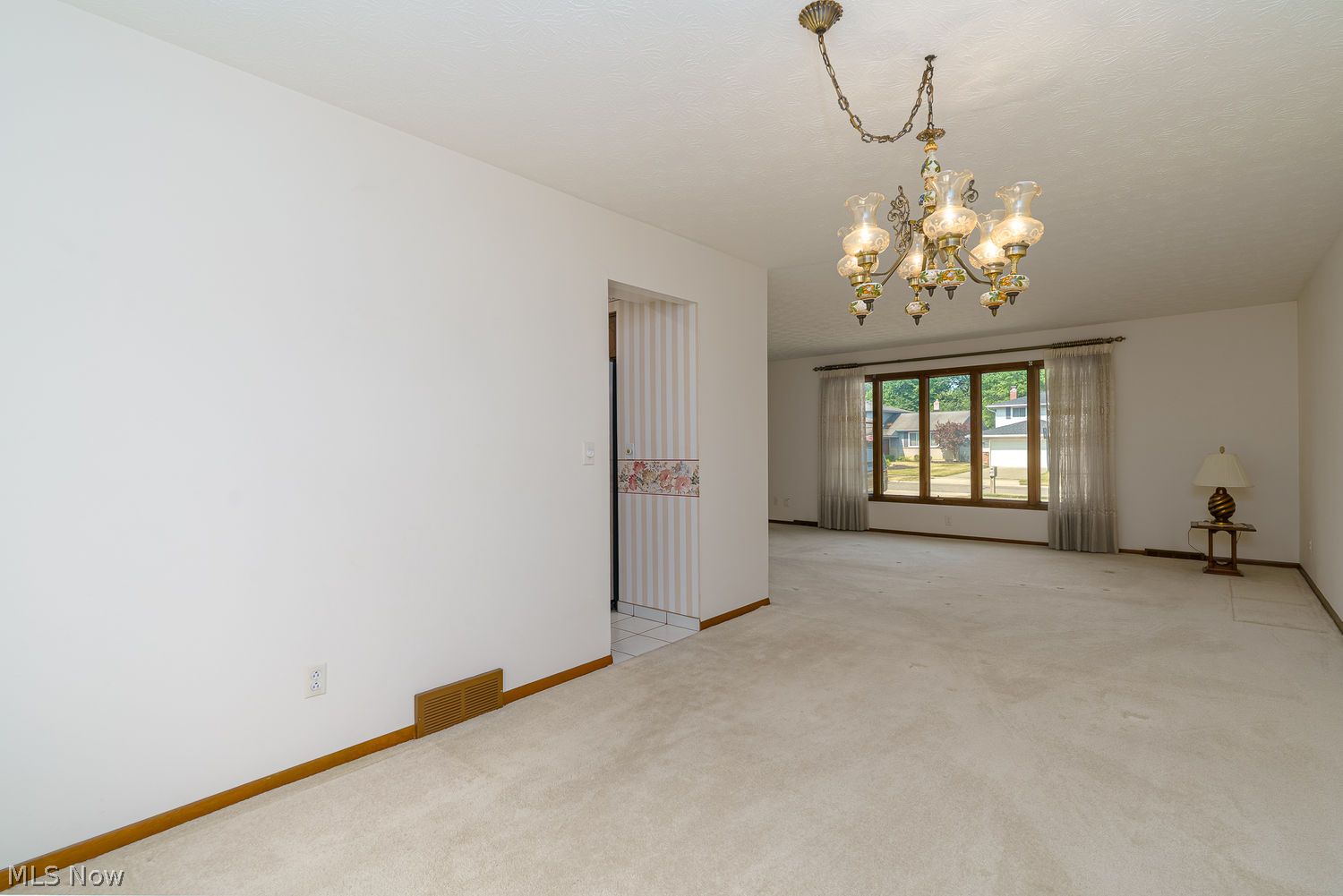 1737 Gladwin Drive Mayfield Heights OH 44124