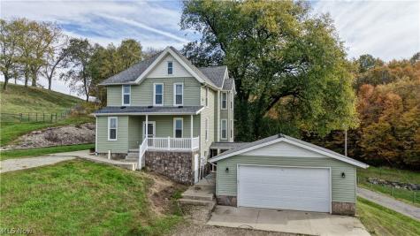6895 Kemary Avenue SW Navarre OH 44662