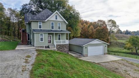 6895 Kemary Avenue SW Navarre OH 44662