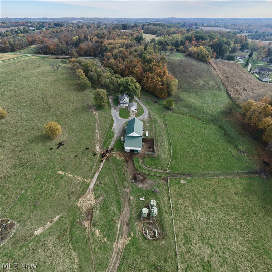 6895 Kemary Avenue SW Navarre OH 44662