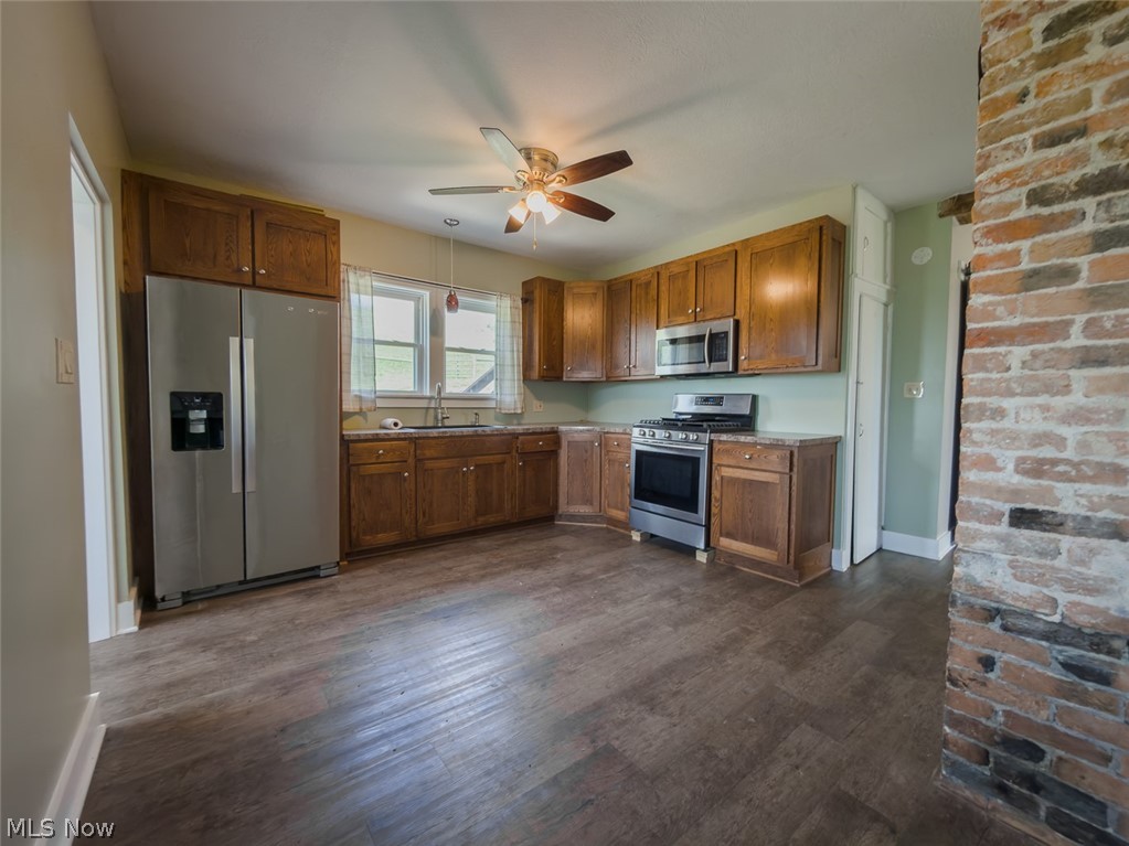 6895 Kemary Avenue SW Navarre OH 44662