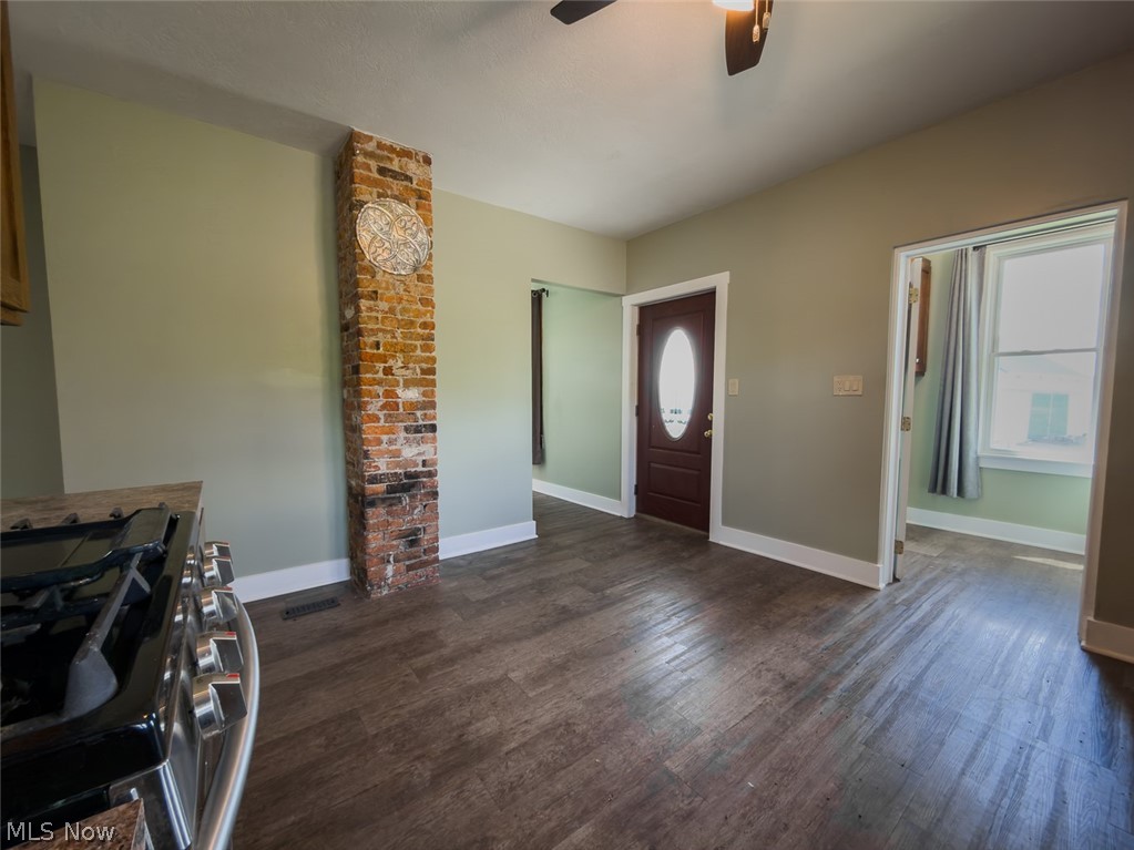 6895 Kemary Avenue SW Navarre OH 44662