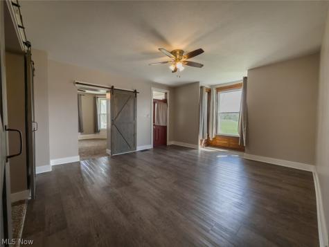 6895 Kemary Avenue SW Navarre OH 44662