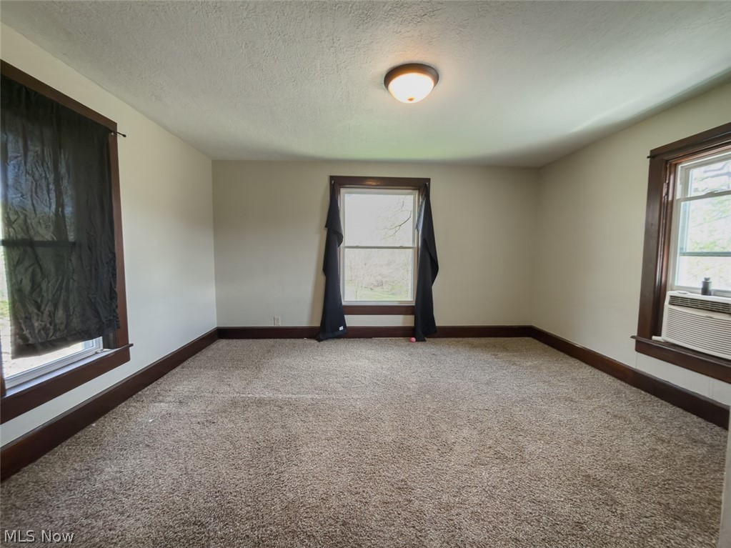 6895 Kemary Avenue SW Navarre OH 44662