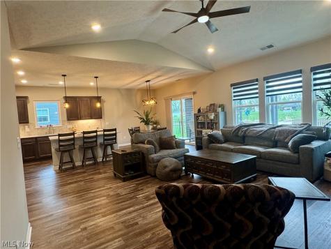 658 Apple Ridge Drive Elyria OH 44035