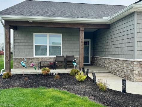 658 Apple Ridge Drive Elyria OH 44035