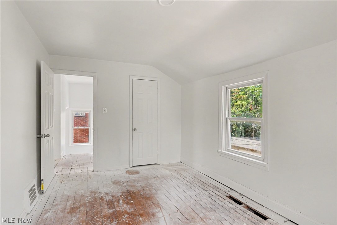 15603 Harvard Avenue Cleveland OH 44128