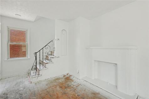 15603 Harvard Avenue Cleveland OH 44128