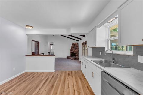 13574 Delaware Drive Middleburg Heights OH 44130