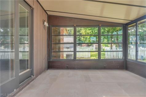 13574 Delaware Drive Middleburg Heights OH 44130
